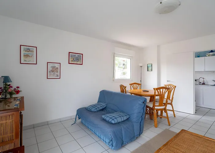 T2 Calme Avec Terrasse, Parking Prive, Proche Commerces Et Plages - - Fr-1-319-505 شقة *